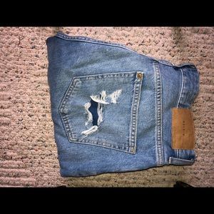 ripped boyfriend jeans